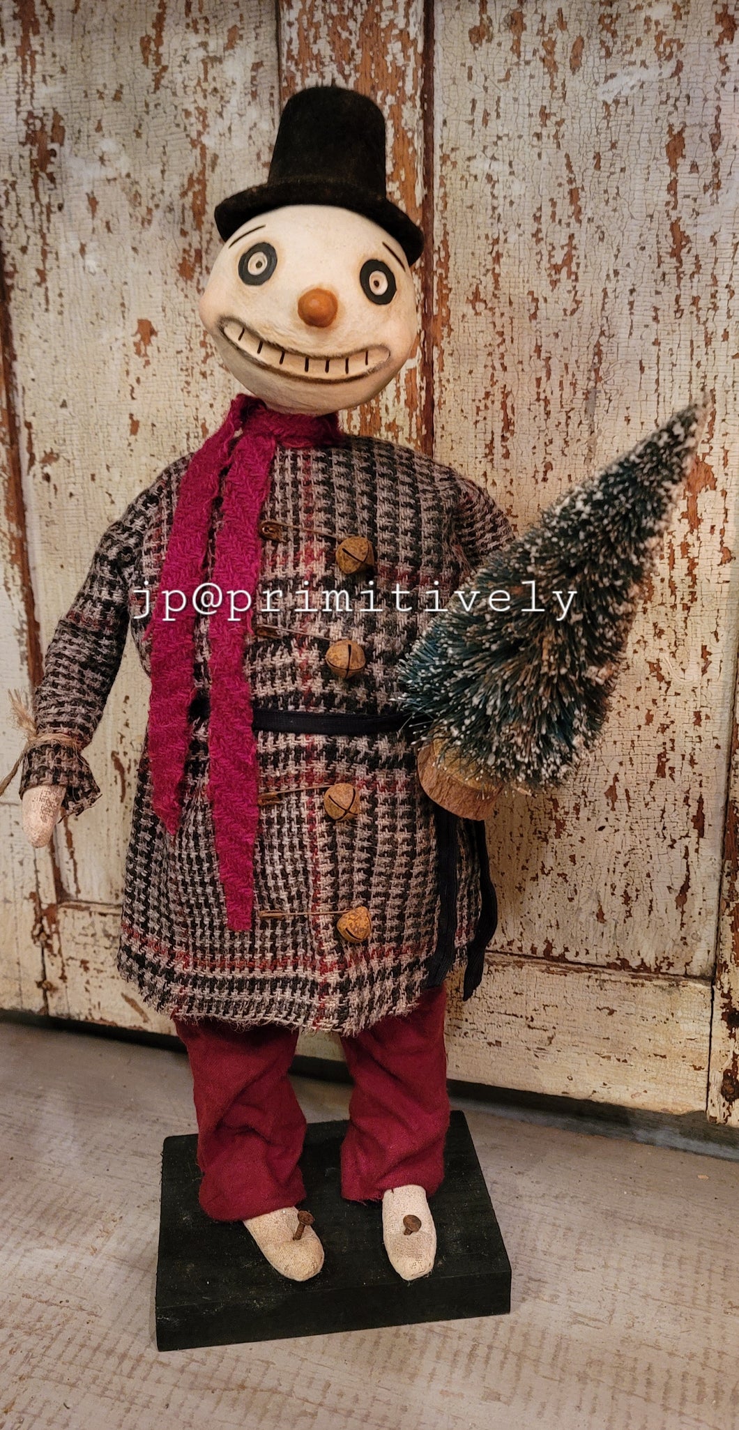 Clay head Snowman with tree